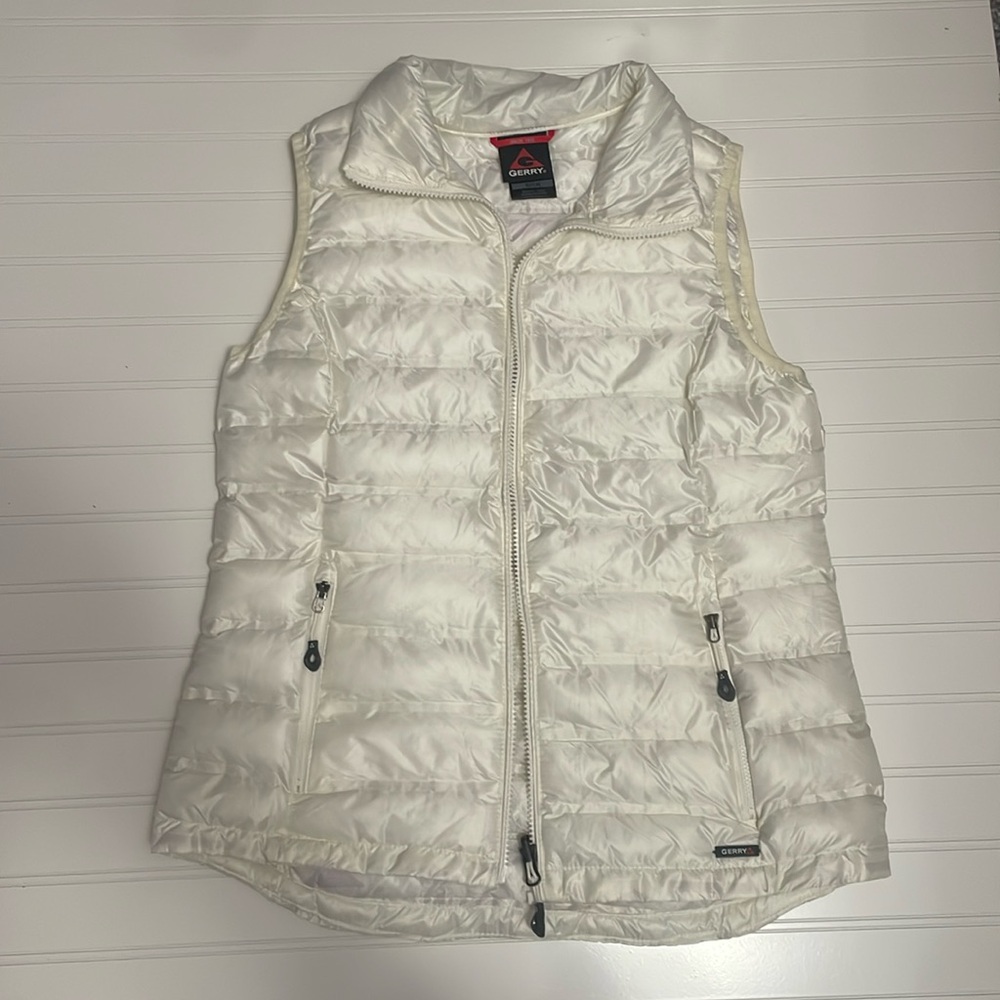 Gerry Women’s Puffer Quilted White Vest Size Small